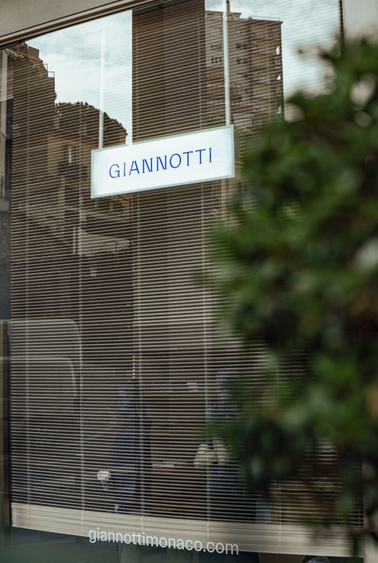 Flagship Store