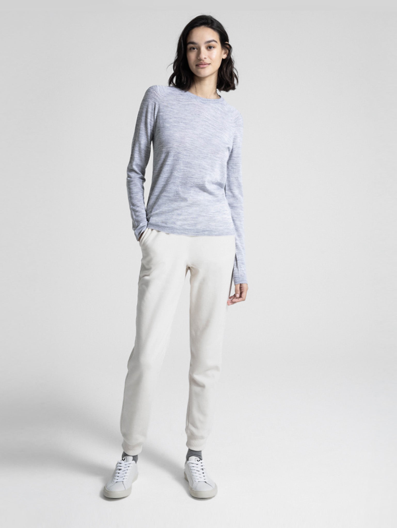 WomenNaturalSeamlessMerinoCrew-MarledGrey