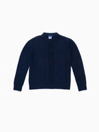 giannotti-monaco-pull-weekender-aran-en-cachemire-bleu-cosmos-vue-face-avec-motifs-torsades