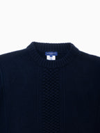 giannotti-monaco-detail-pull-weekender-aran-bleu-cosmos-col-rond-et-maille-torsadee-en-cachemire