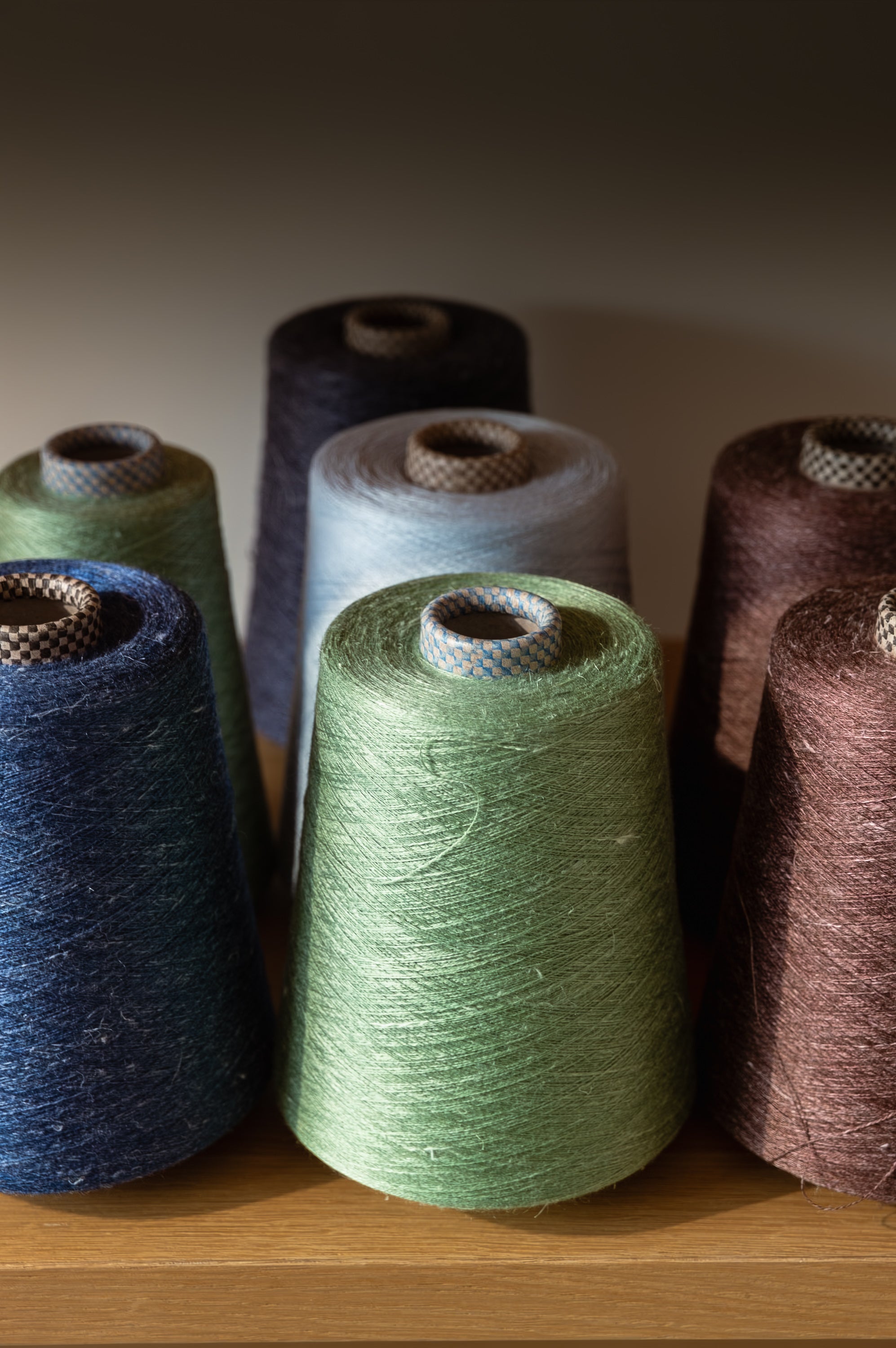 giannotti-monaco-inspiration-mood-fiber-betty-blue-wool-bobines-laine-palette-naturelle-maille-design